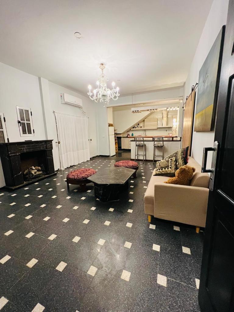 Monica'S Apartments 캐닝 외부 사진